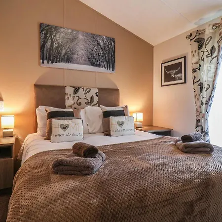 Evergreen Pines Cayton Bay Tatil Evi